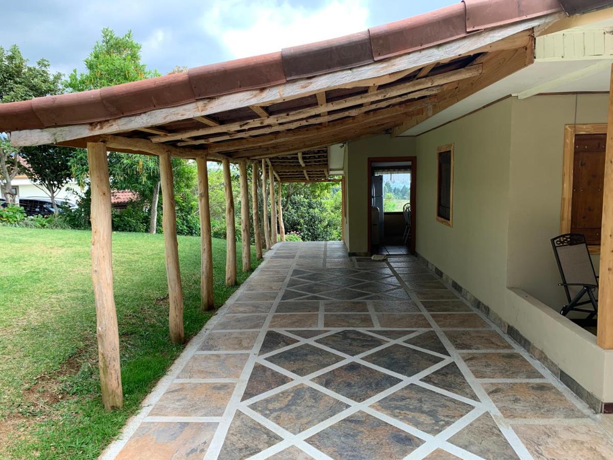La Cabana Poas Екстер'єр фото
